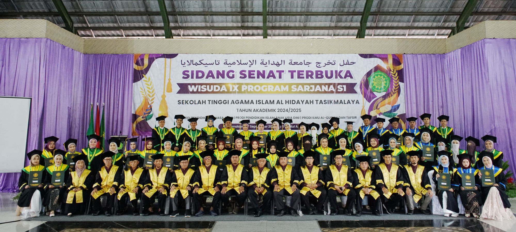 Wisuda 1